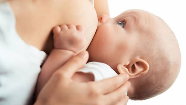 La lactancia materna bloquea los efectos nocivos de la contaminación